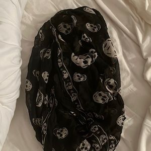 Alexander McQueen scarf